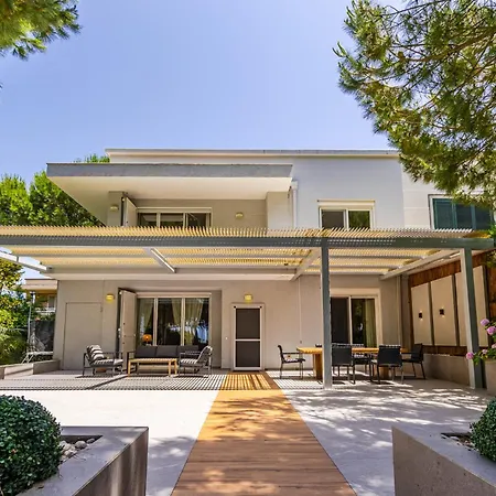 Luxury Emma Durrës