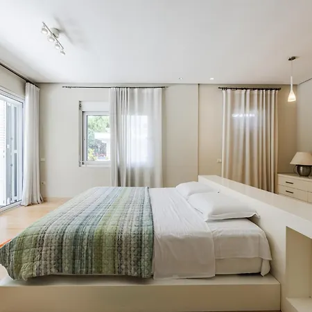 Luxury Emma Villa *